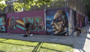 Grafitis en Barcelona contra la censura