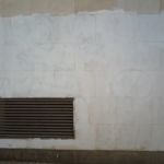 Graffitis tapados con pintura - Poroso - Antes