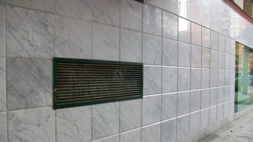 Limpieza de graffitis en mármol - Después