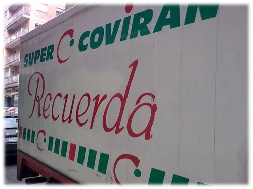 Limpieza de graffitis en fibra - después